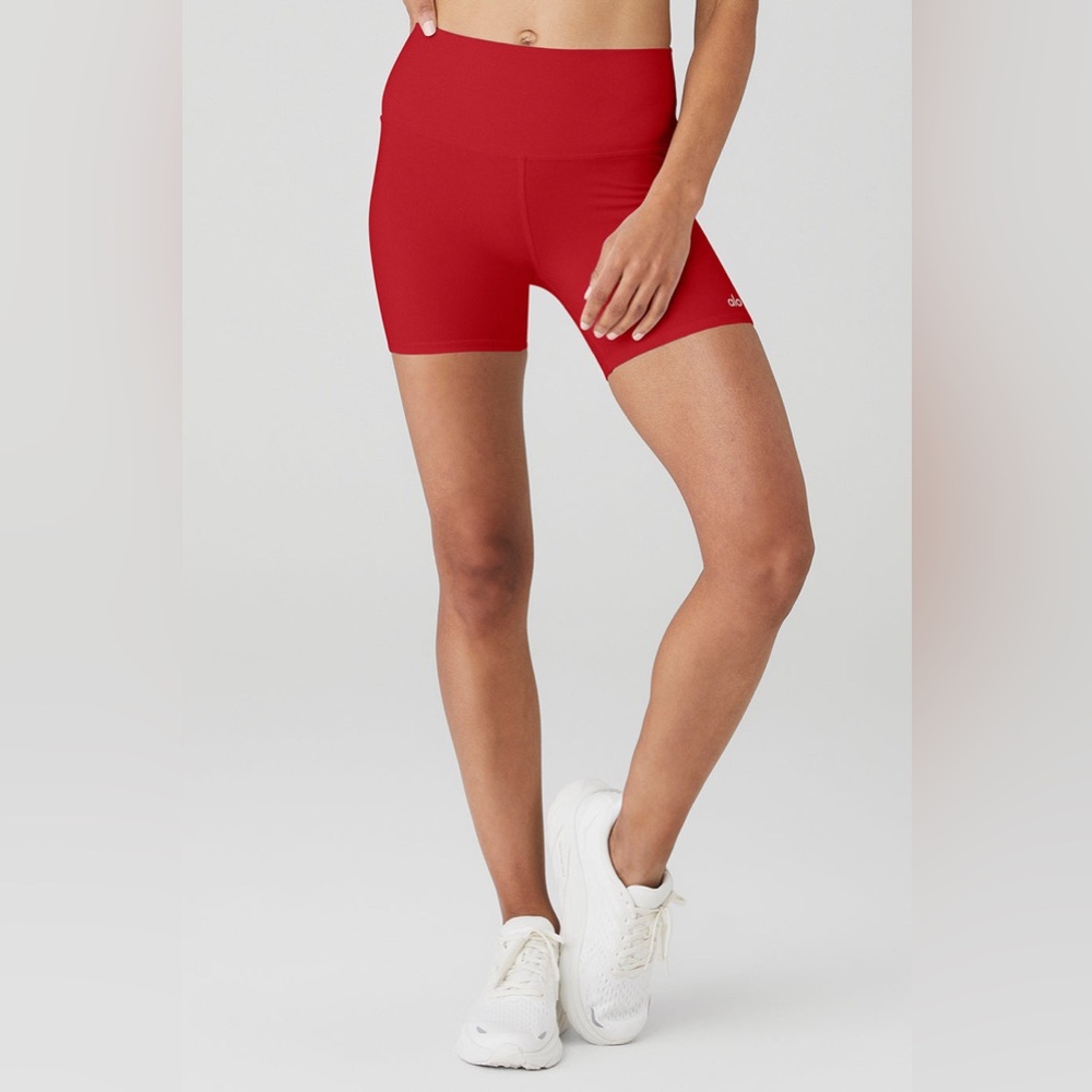 RARE!🦄 ALO Yoga 5” Airbrush High Waist Biker Shorts L Classic Red
